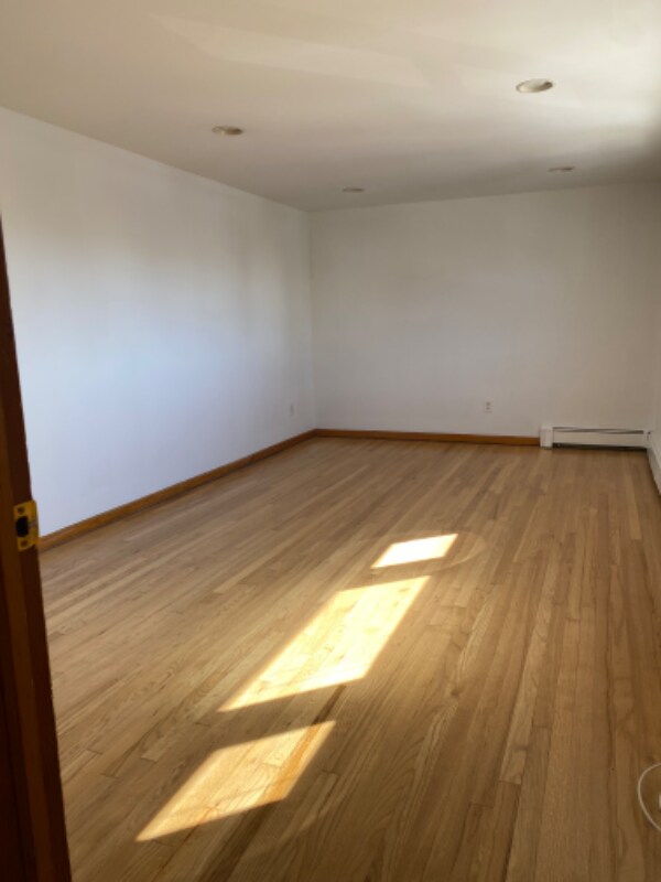 53 Howell Pl Unit Apt 2, Kearny, NJ 07032 Room for Rent in Kearny, NJ