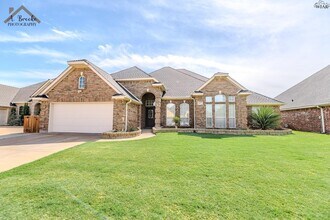 Building Photo - 4937 Silver Crest Dr