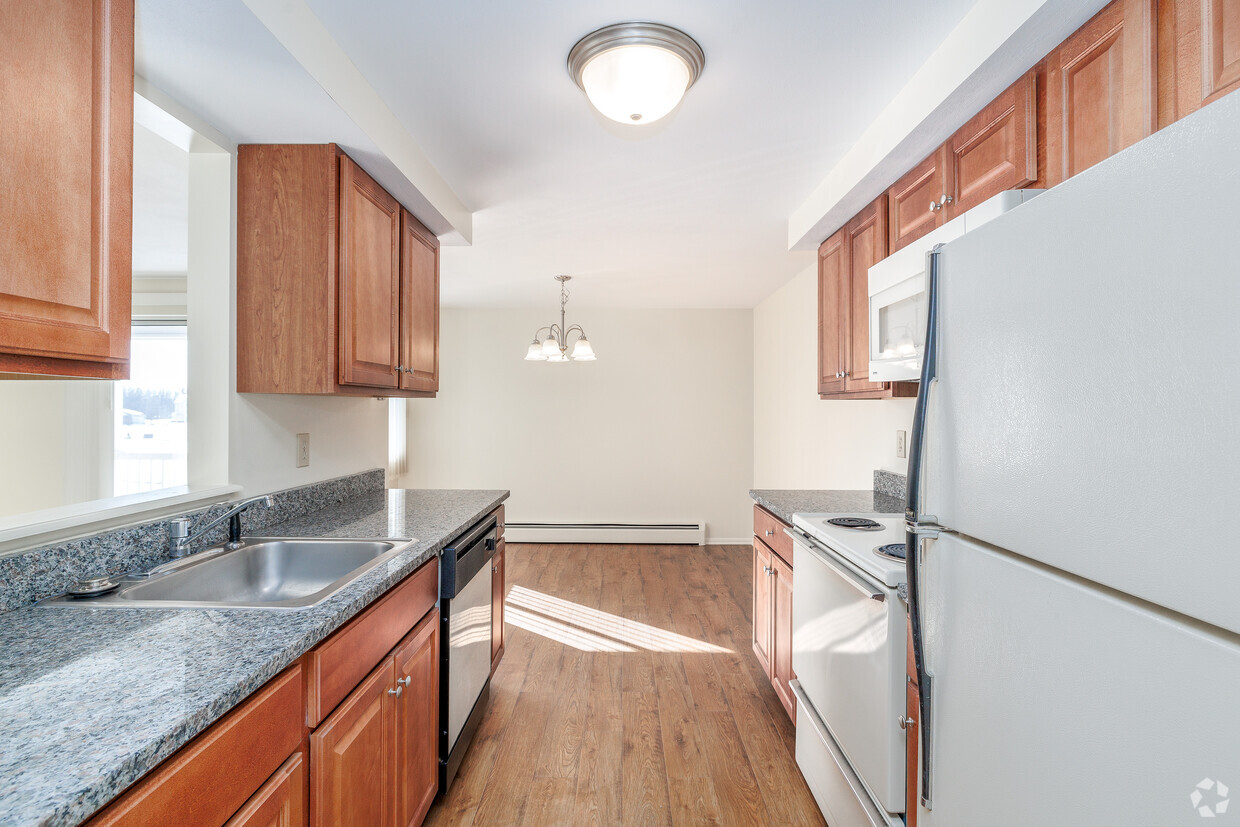 Foto principal - New Country Village Apartments