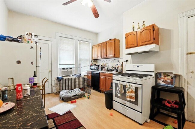 Foto del edificio - 122 Hutton St