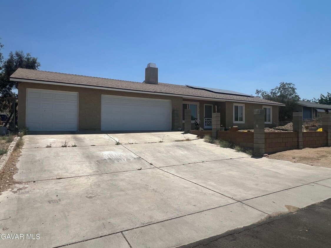 Primary Photo - 39708 174th St E