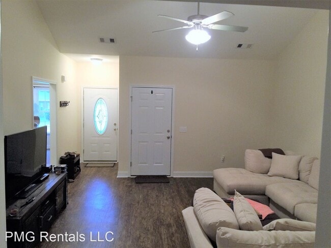 Building Photo - 3 br, 2 bath House - 110 Ledbury Cove