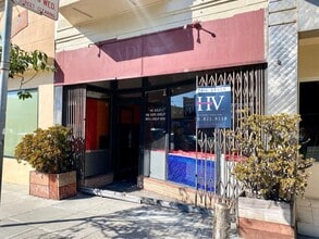 Building Photo - 610 Irving St