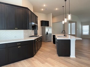 Building Photo - 5207 Maple Wood Dr