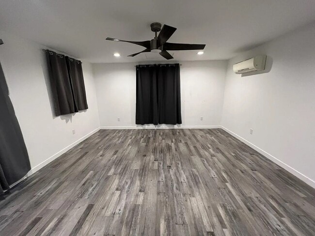 Foto del edificio - 5958 Calvin Ave