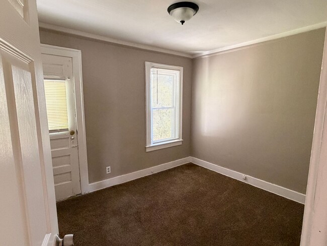 Foto del edificio - 16728 Woodingham Dr