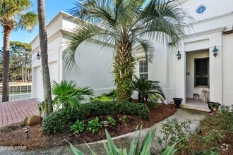 Building Photo - 8056 Fountain Ln