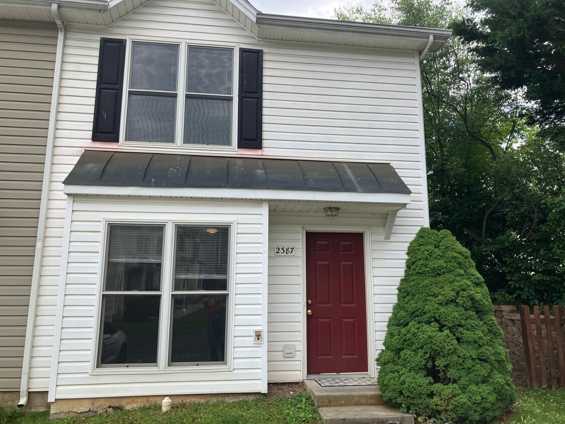 2387 Avalon Woods Dr, Harrisonburg, VA 22801 Townhome Rentals in