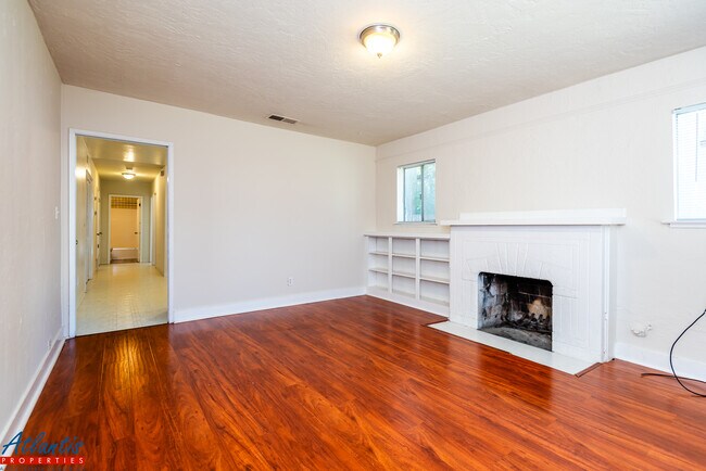 Building Photo - 1085 Morris Ct