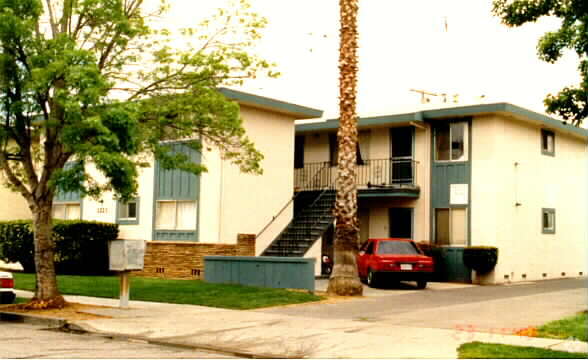 Building Photo - 3223 Impala Dr