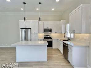 Foto del edificio - 8456 W Gilmore Ave