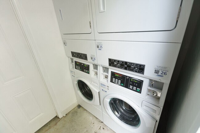 Foto del interior - 944 Tiverton Avenue