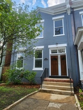 Building Photo - 2123 Stuart Ave