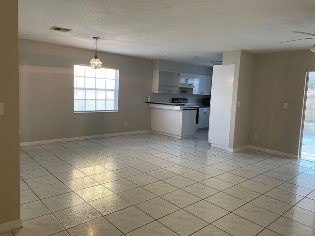 Foto del edificio - 3124 W Powhatan Ave