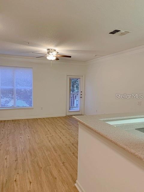 Building Photo - 8848 Villa View Cir