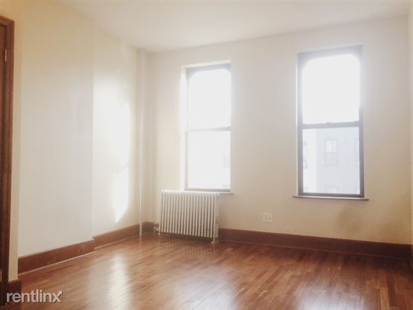 Building Photo - 180 Knickerbocker Ave