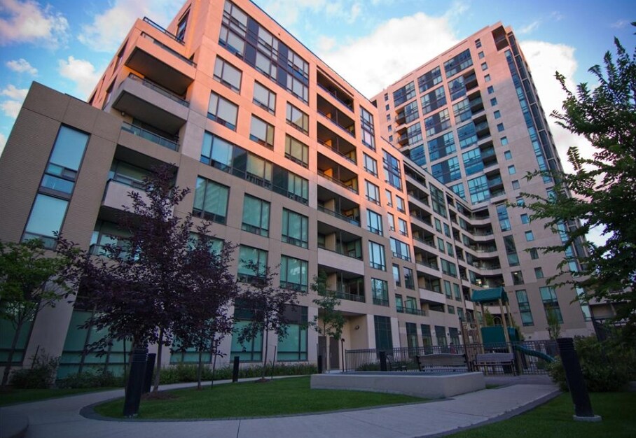 Photo principale - 220 Redpath Ave