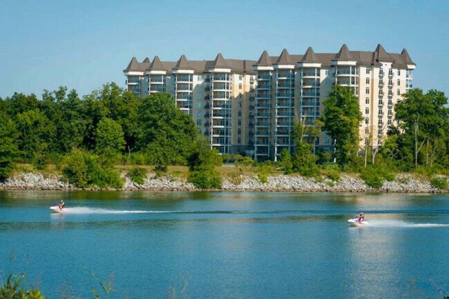 Foto del edificio - 400 Warioto Way