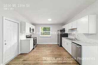 Building Photo - 1036 NE 13th St