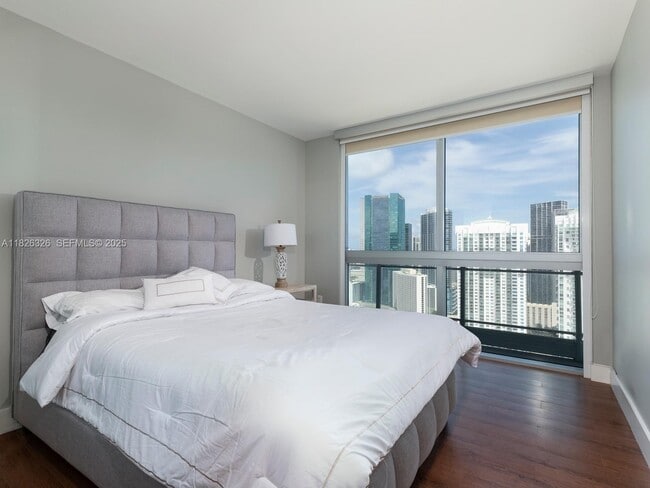 Building Photo - 92 SW 3rd St