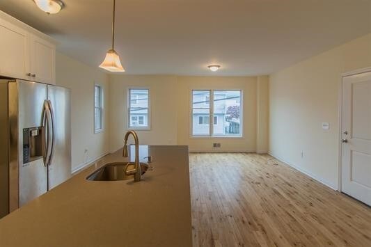 Foto del edificio - New Construction - 2 Family
