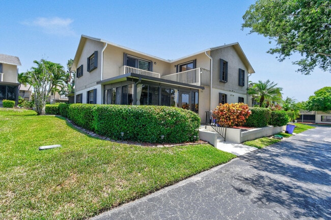 Building Photo - 7361 SE Jamestown Terrace