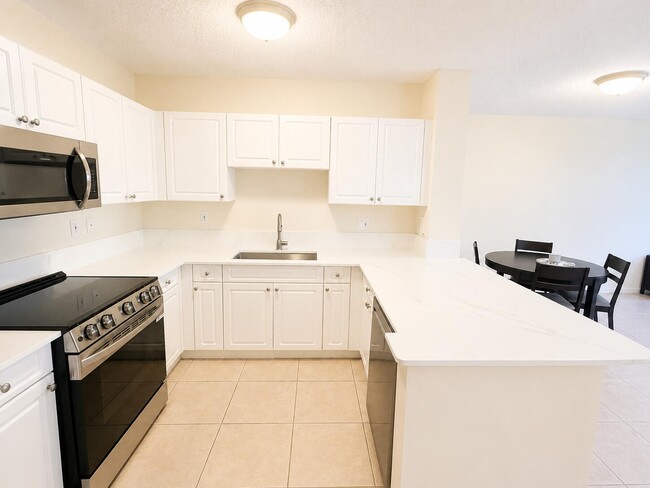 Building Photo - 651 Okeechobee Blvd