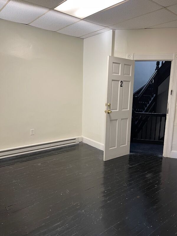 Foto del edificio - 3 W 27th St