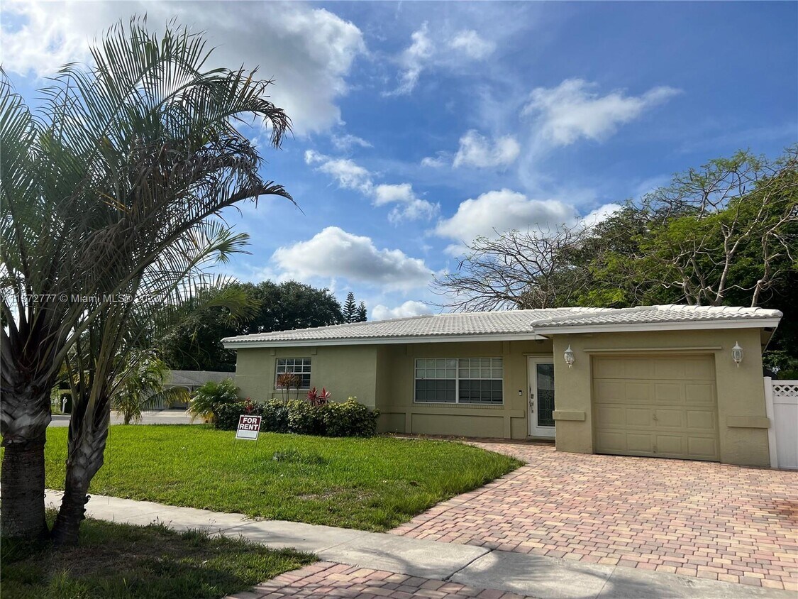 4562 Ararat St, Boca Raton, FL 33428 House for Rent in Boca Raton, FL
