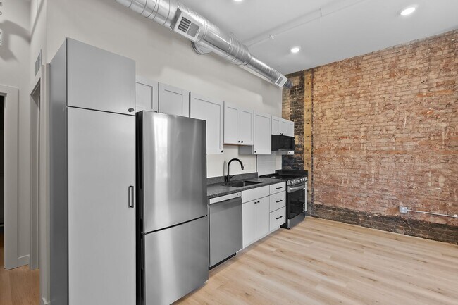 Foto del edificio - 266 E Michigan Ave