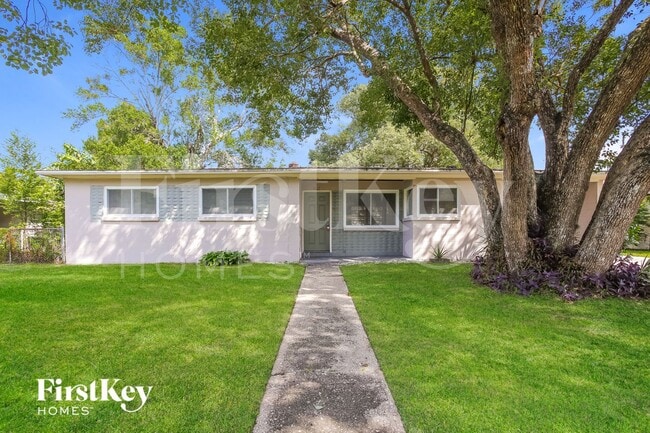 Building Photo - 607 Faber Dr