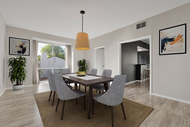 Foto del edificio - Charming 2 Bedroom Condominum