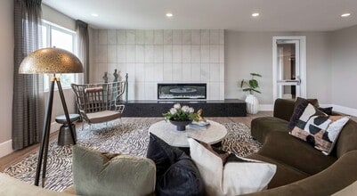 Building Photo - 2425 Bell St