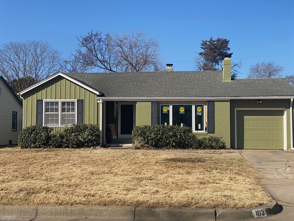 Primary Photo - 2 br, 1.5 bath House - 103 S Parkwood Ln S...