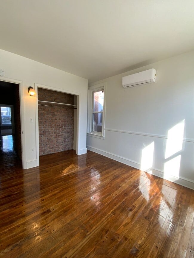 Foto del edificio - 135 Church Ave