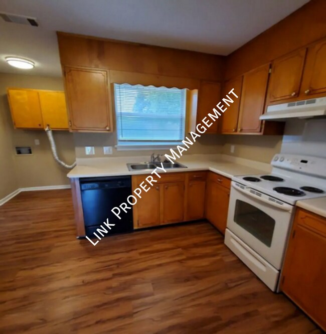Foto del edificio - 4911B Marylin Lane-