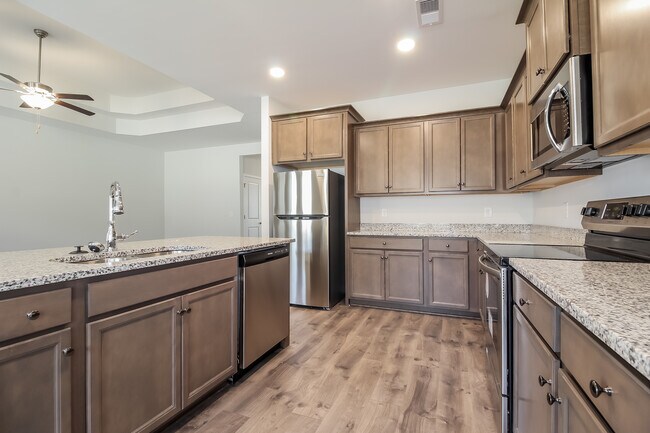 Building Photo - 304 Woodgate Way