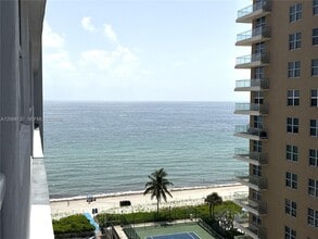Building Photo - 1904 S Ocean Dr