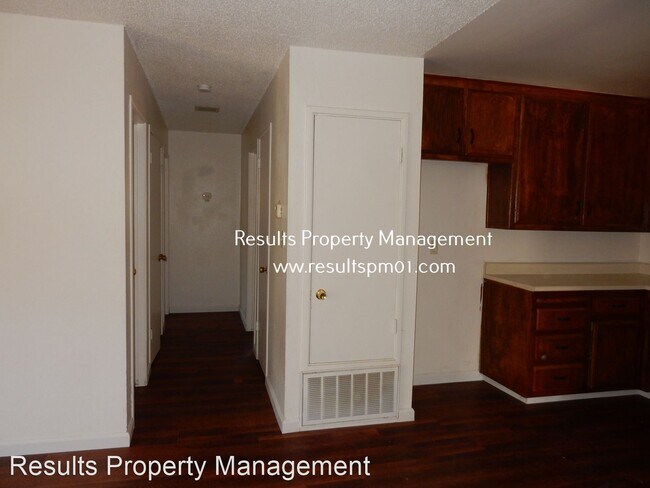 Foto del edificio - 2 br, 2 bath House - 5322 Castle St