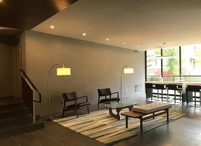 Foto del edificio - 5300 Columbia Pike