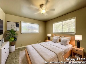 Foto del edificio - 3223 Leewood Dr