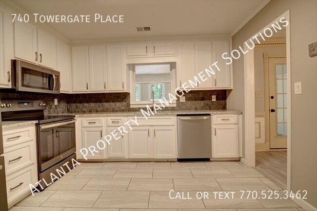 Building Photo - 740 Towergate Pl