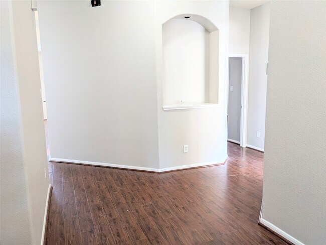 Foto del edificio - 20110 Goss Hollow Ln