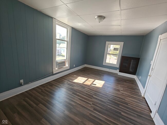 Building Photo - 529 West Washington St