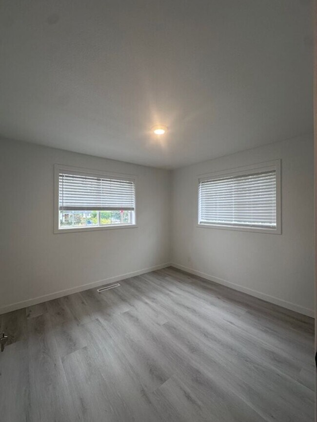 Foto del edificio - 3800 NE 7th St