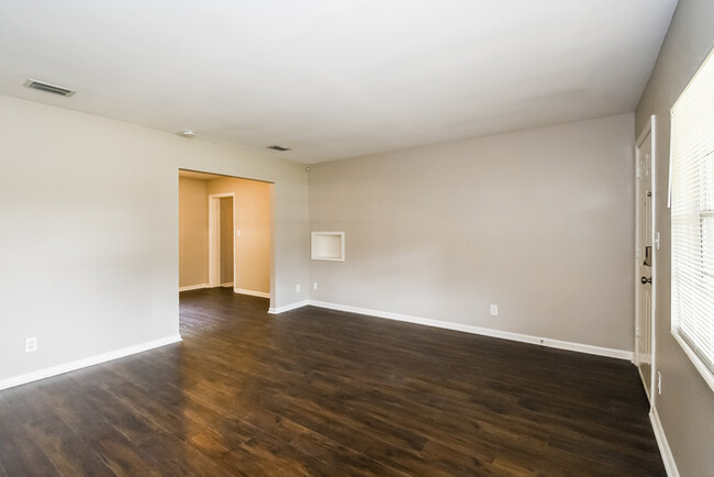 Foto del edificio - 3 Bedroom Jacksonville Home