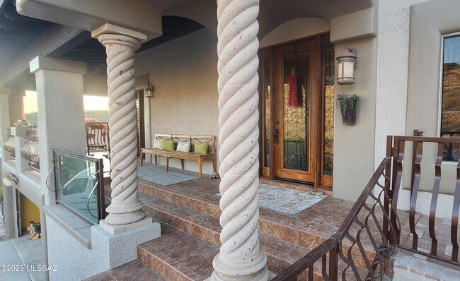 Building Photo - 4251 N Summer Set Dr