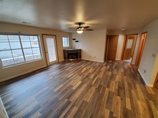 Building Photo - 3505 Fallon St