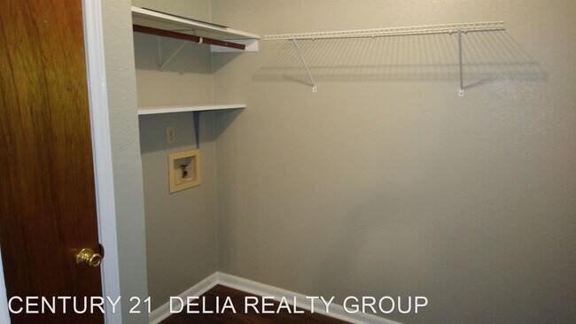 Foto del edificio - 3 br, 1 bath House - 1007 Lucius