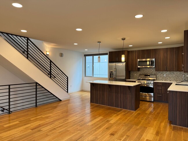 CLICK "REQUEST A TOUR" NOW! - CLICK "REQUEST A TOUR" NOW! Townhome